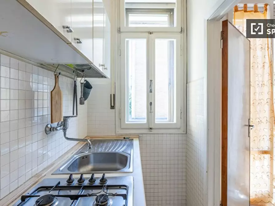 Immagine 14 di Camera condivisa in affitto  in Via Umberto Giordano a Bologna