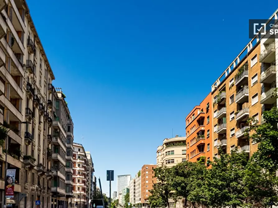Immagine 10 di Camera condivisa in affitto  in Via Andrea Doria a Milano