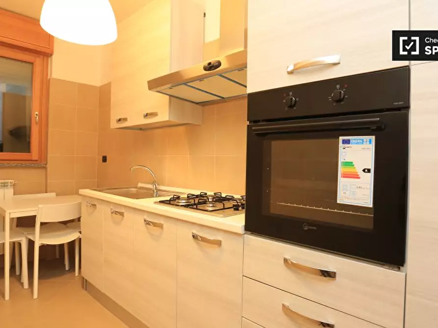 Immagine 9 di Camera condivisa in affitto  in Via delle Forze Armate a Milano