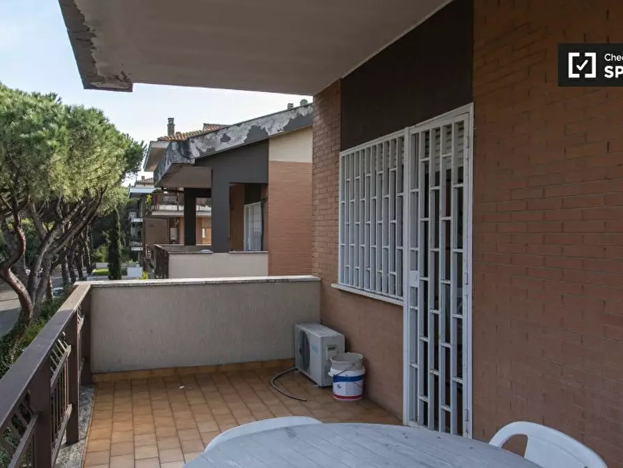 Immagine 8 di Appartamento in affitto  in Via Ildebrando Vivanti a Roma