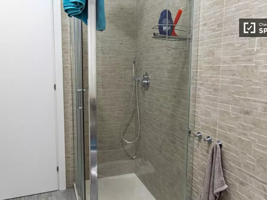 Immagine 13 di Camera condivisa in affitto  in Piazza Conca d'Oro a Roma