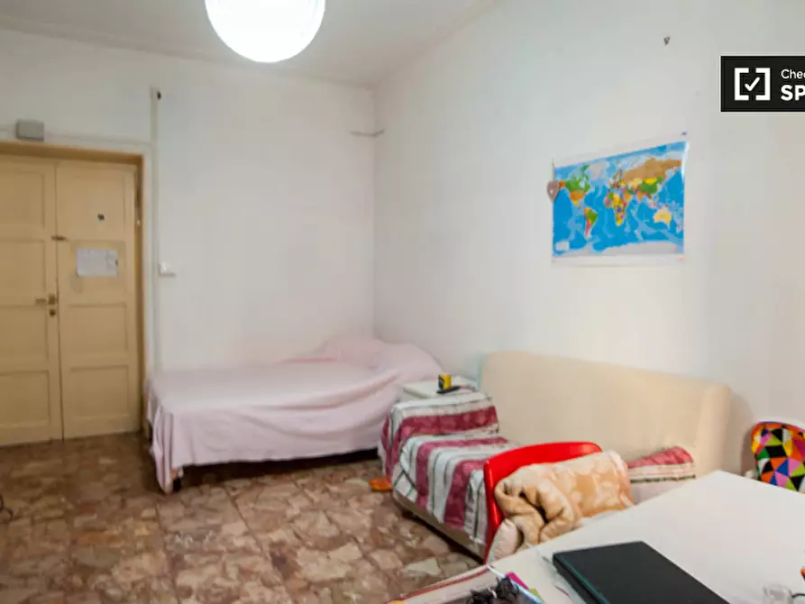 Immagine 15 di Camera condivisa in affitto  in Via Carnia a Roma