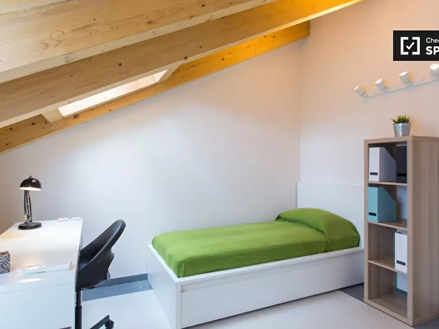 Immagine 2 di Camera condivisa in affitto  in Viale Bligny a Milano