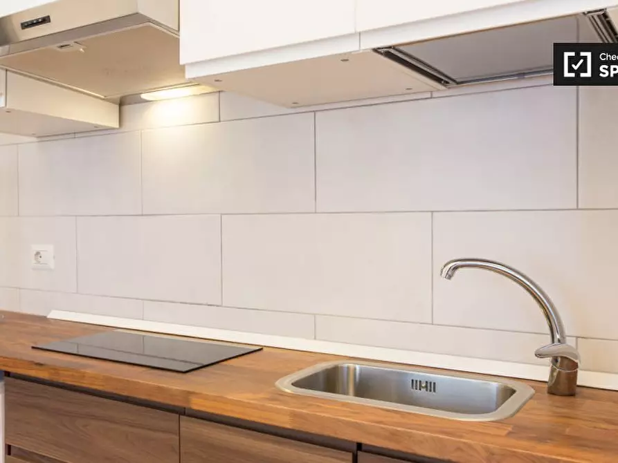 Immagine 7 di Ufficio in affitto  in Via Giovanni Battista Pergolesi a Milano