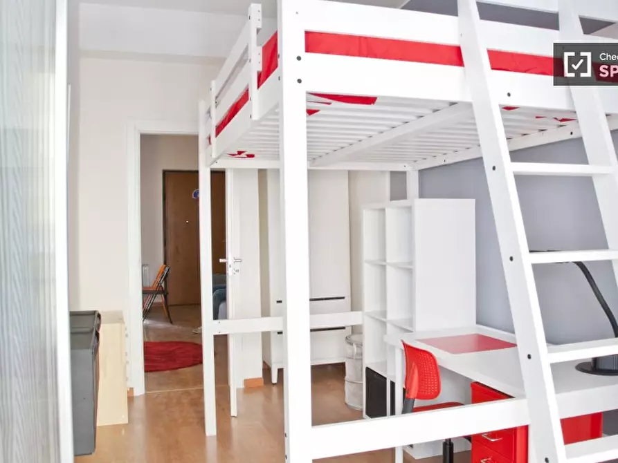 Immagine 12 di Camera condivisa in affitto  in Viale Libia a Roma