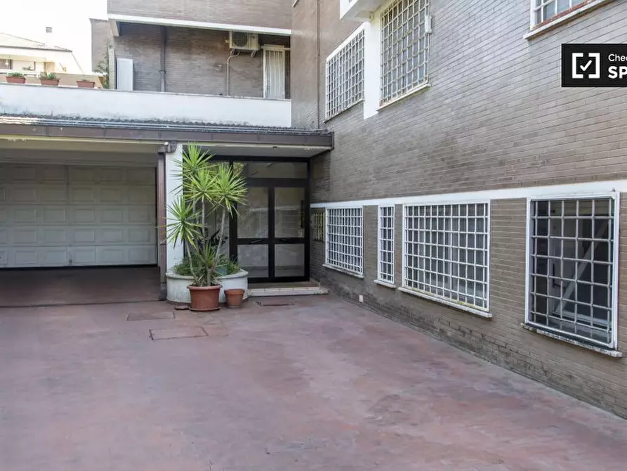 Immagine 14 di Ufficio in affitto  in Via Francesco Pericoli a Roma