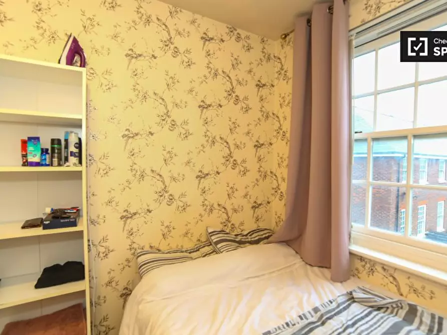 Immagine 1 di Camera condivisa in affitto  in Hastings St a Eltham