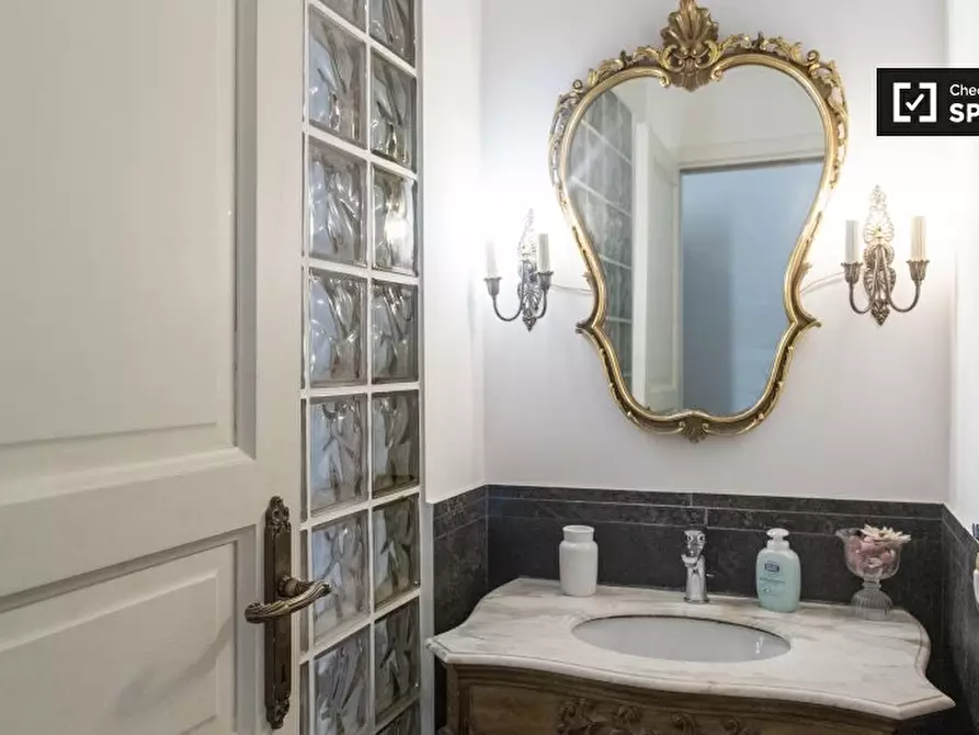 Immagine 10 di Appartamento in affitto  in Via Volturno a Roma