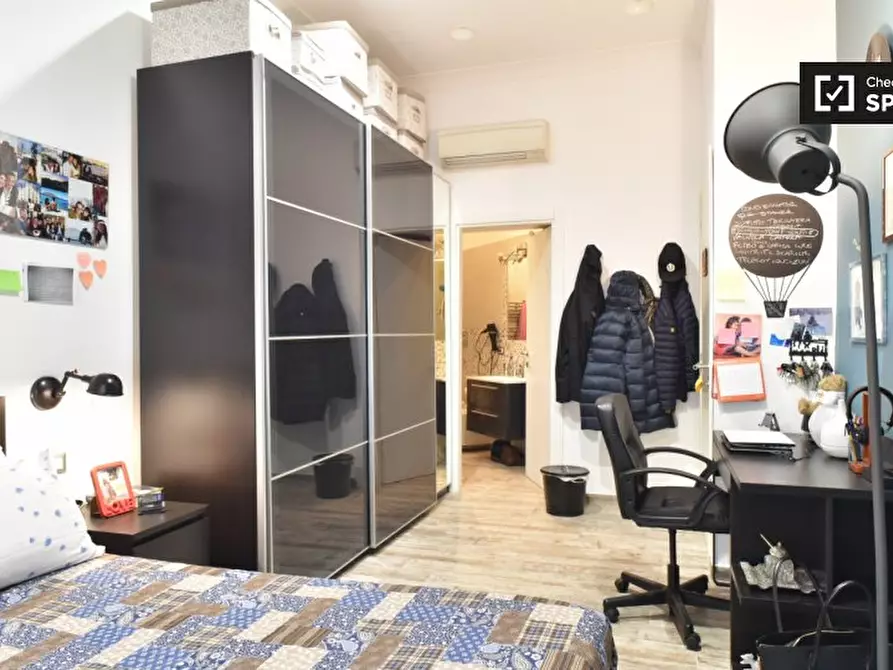 Immagine 2 di Camera condivisa in affitto  in Via Sebino, 00199 Roma RM, Italy a Roma