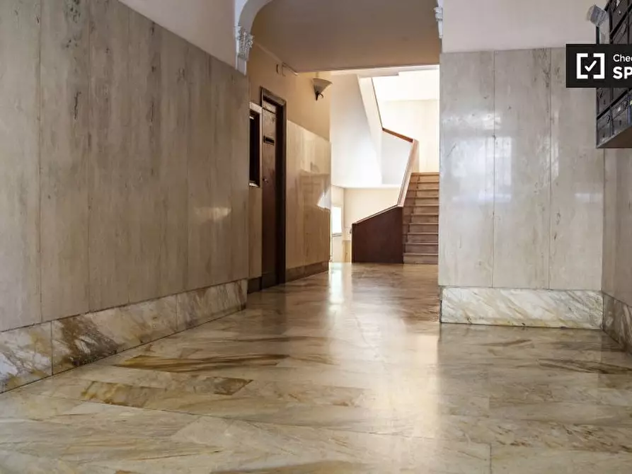 Immagine 18 di Camera condivisa in affitto  in Via Pietro Mengoli a Roma