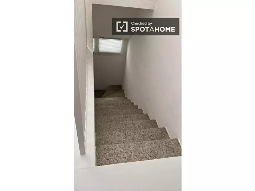 Immagine 7 di Appartamento in affitto  in Via Valleambrosia, Rozzano MI, Italy a Rozzano