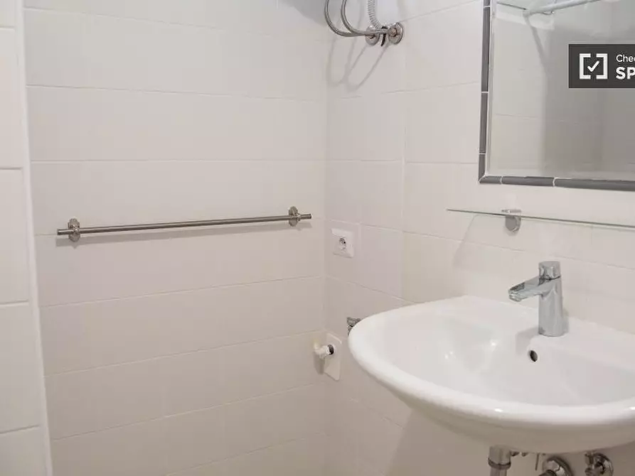 Immagine 11 di Appartamento in affitto  in Via degli Ortaggi a Roma