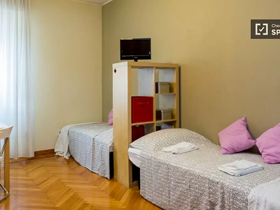 Immagine 3 di Camera condivisa in affitto  in Via Stendhal a Milano