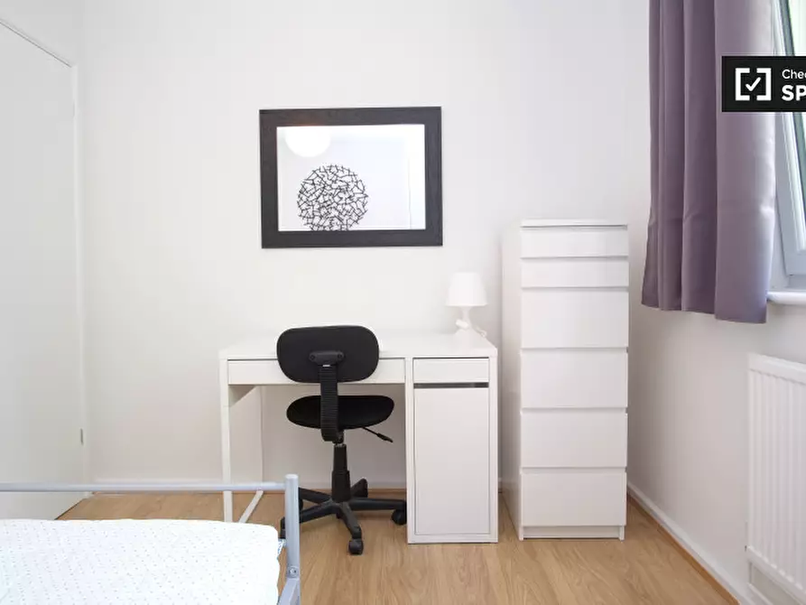 Immagine 3 di Camera condivisa in affitto  in Beaumont Square a Poplar