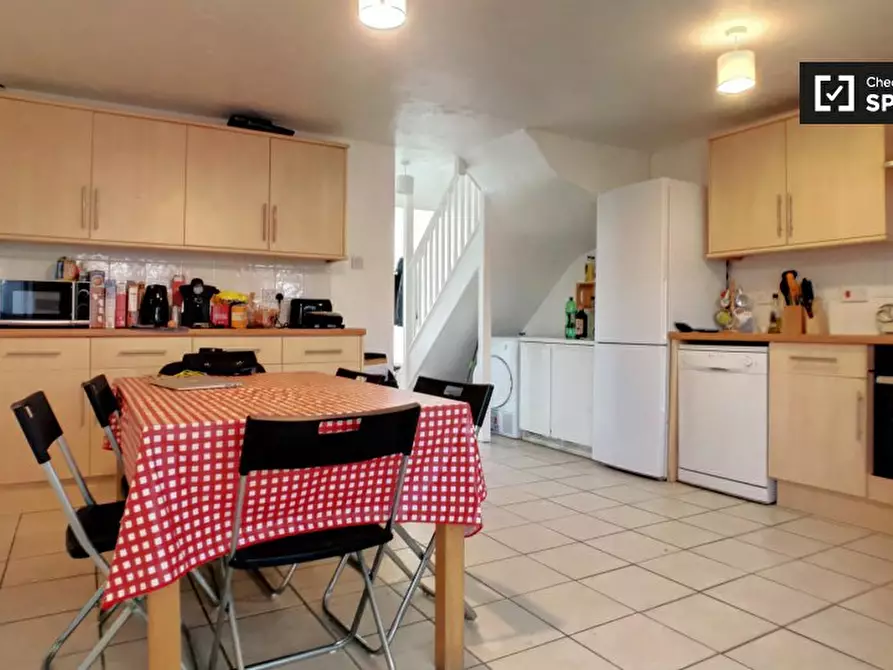 Immagine 13 di Camera condivisa in affitto  in Plough Way a Camberwell