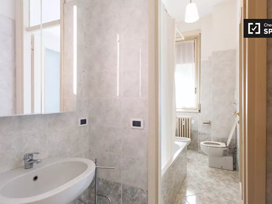 Immagine 13 di Camera condivisa in affitto  in Largo Isabella d'Aragona a Milano