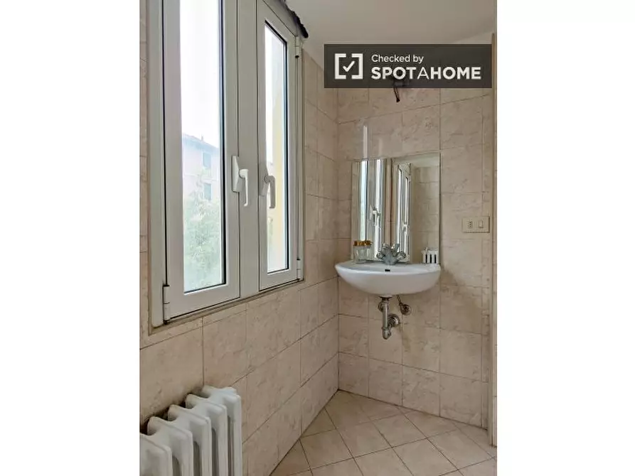 Immagine 14 di Appartamento in affitto  in Via Ravenna a Milano