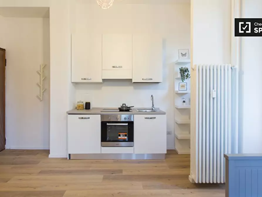 Immagine 6 di Ufficio in affitto  in Viale Gorizia a Milano