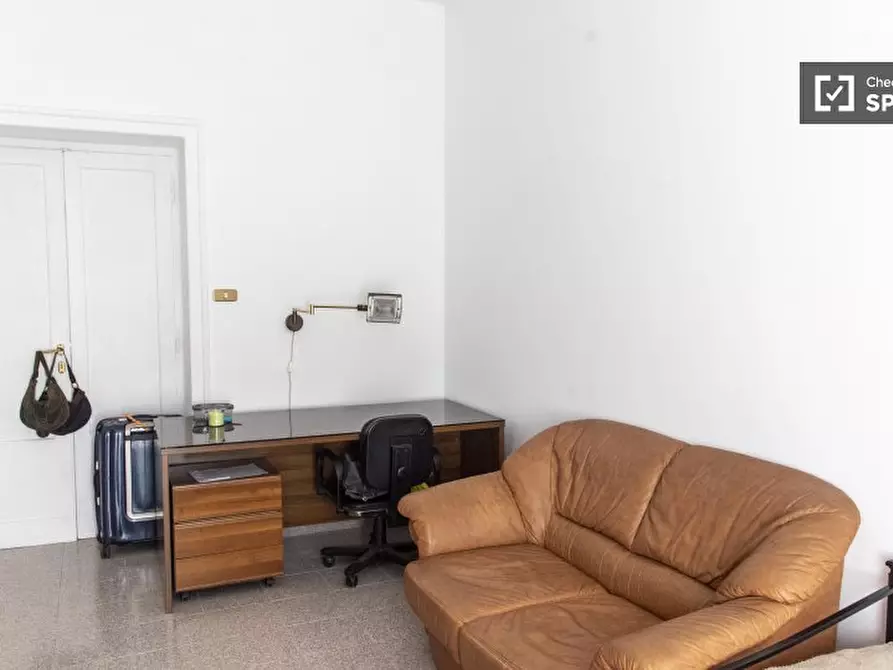 Immagine 3 di Camera condivisa in affitto  in Via Principe Eugenio a Roma