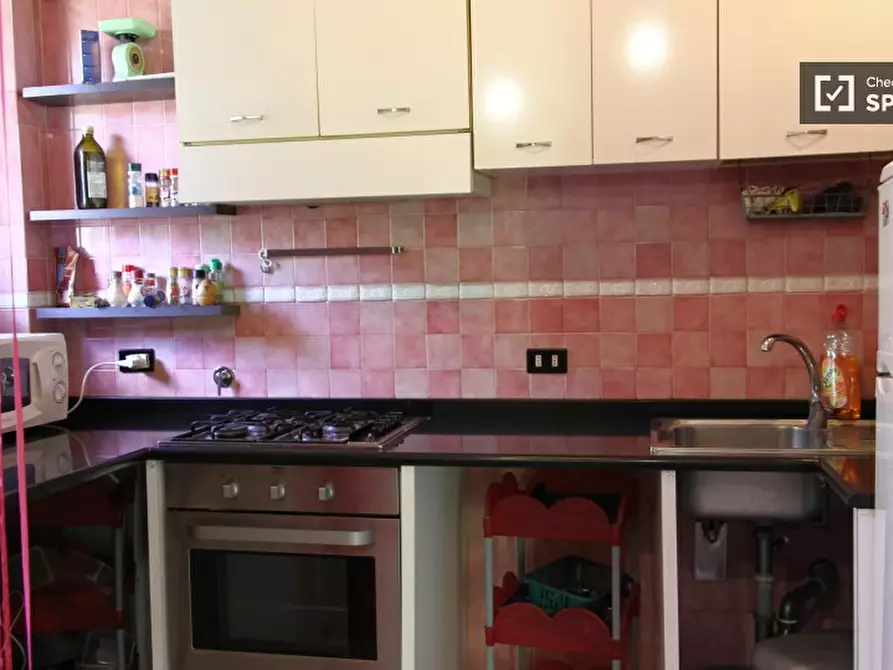 Immagine 14 di Camera condivisa in affitto  in via Luigi Cesana a Roma