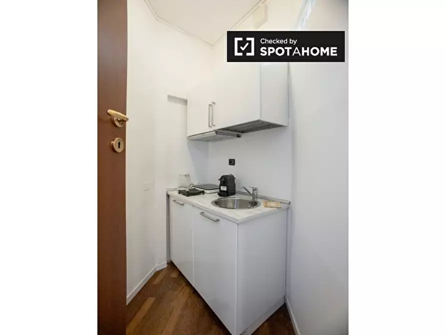 Immagine 5 di Ufficio in affitto  in Via Santa Maria Podone, 20123 Milano MI, Italy a Milano