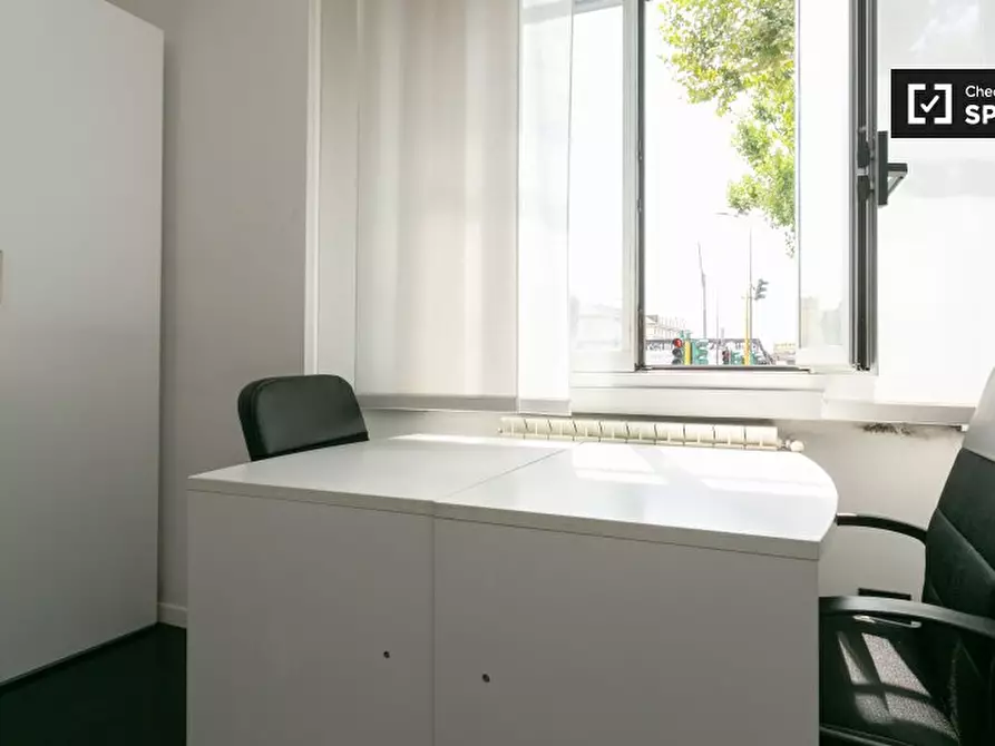 Immagine 2 di Camera condivisa in affitto  in Viale Liguria a Milano