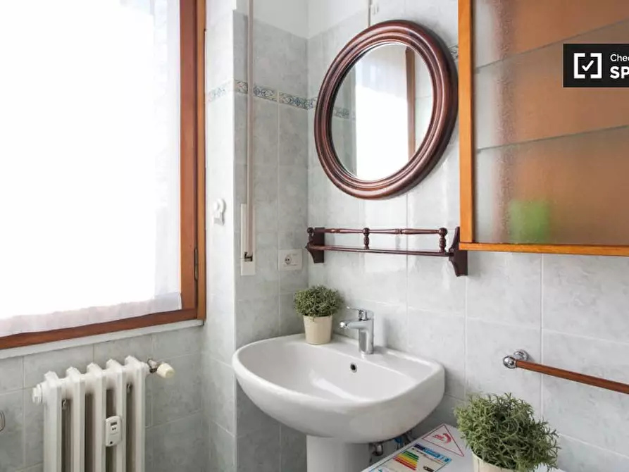 Immagine 14 di Camera condivisa in affitto  in Via Bari, 20143 Milano MI, Italy a Milano