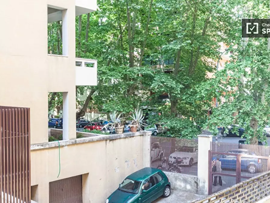 Immagine 16 di Camera condivisa in affitto  in Viale Parioli a Roma