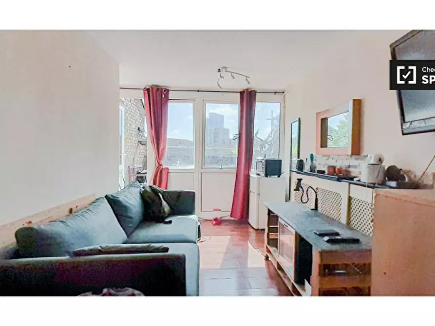 Immagine 4 di Camera condivisa in affitto  in Burwell Walk a Poplar