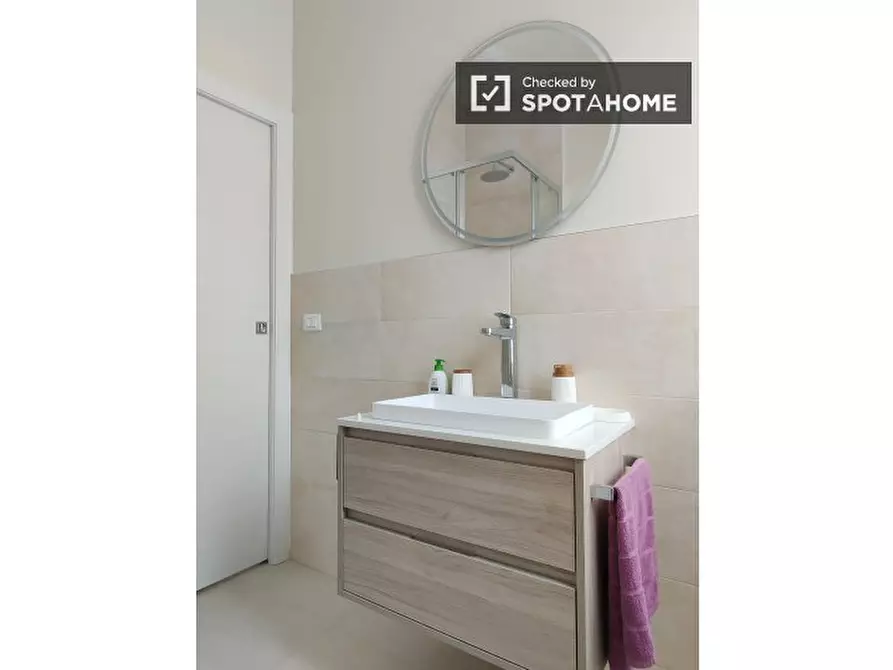 Immagine 8 di Camera condivisa in affitto  in Via degli Orti a Pero