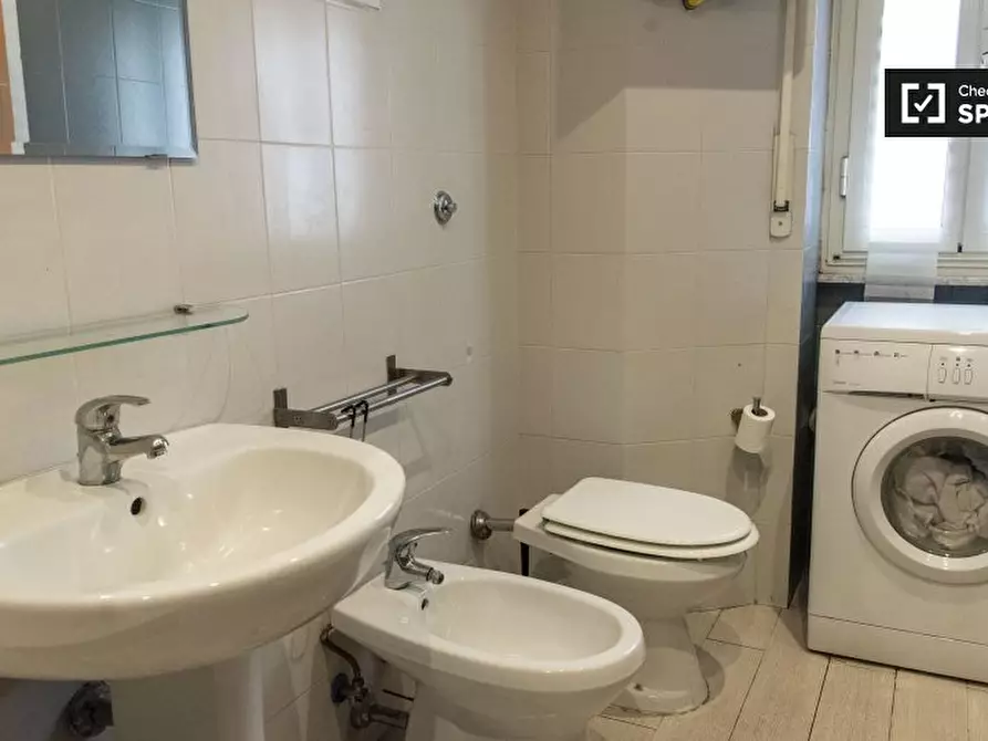 Immagine 10 di Appartamento in affitto  in Piazza dei Campani a Roma