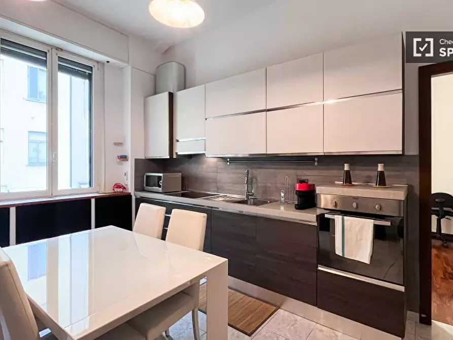 Immagine 1 di Appartamento in affitto  in Via Giulio e Corrado Venini a Milano