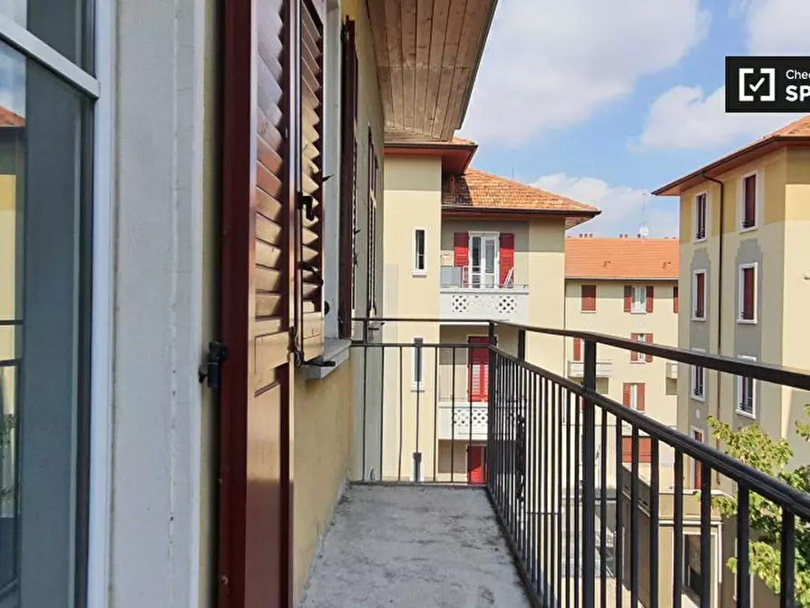 Immagine 6 di Camera condivisa in affitto  in Via Anton Giulio Barrili a Milano