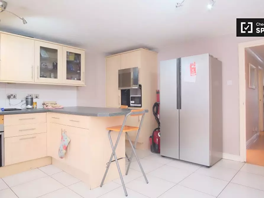 Immagine 8 di Camera condivisa in affitto  in Basevi Way a Lewisham