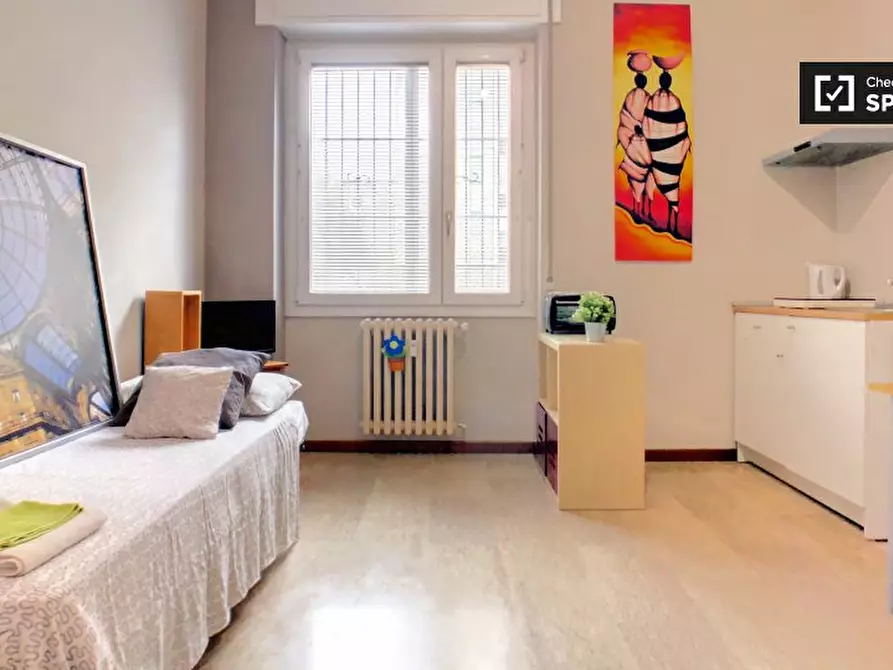 Immagine 5 di Camera condivisa in affitto  in Viale Famagosta, 20142 Milano MI, Italy a Milano