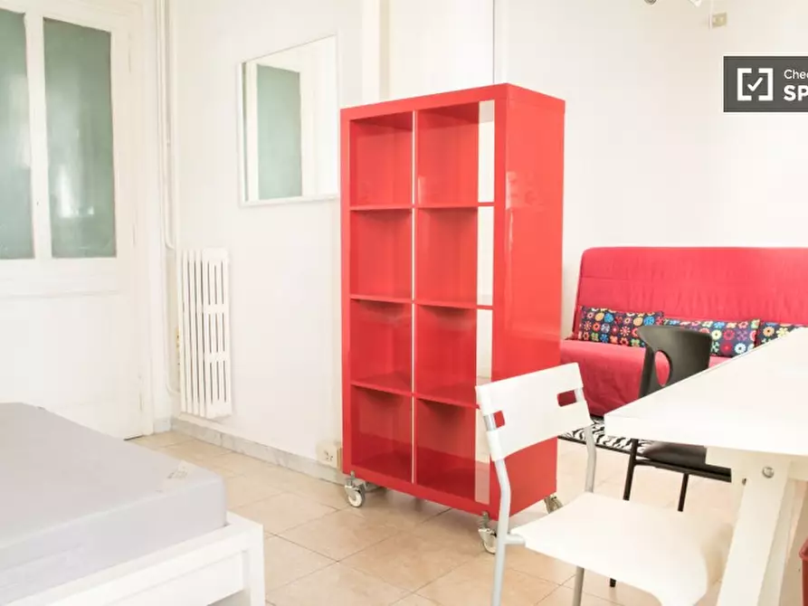 Immagine 3 di Camera condivisa in affitto  in Via Salaria a Roma