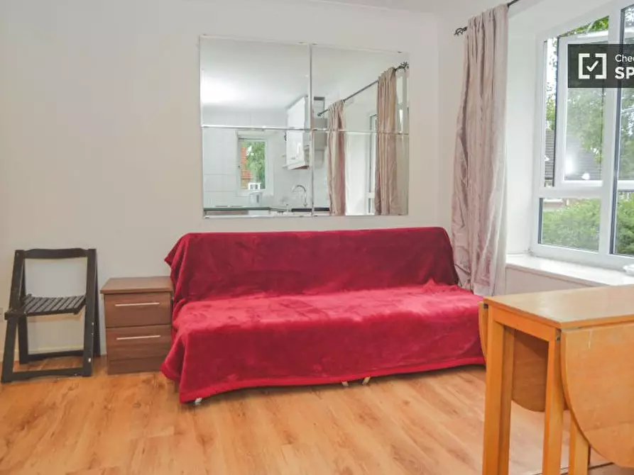 Immagine 2 di Appartamento in affitto  in Bowers Walk a East Ham