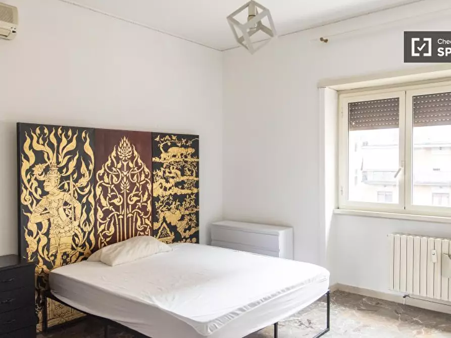 Immagine 1 di Camera condivisa in affitto  in Via Quirino Majorana a Roma