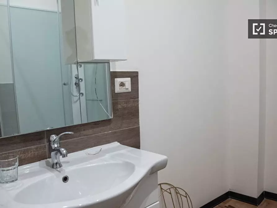Immagine 10 di Camera condivisa in affitto  in Viale Parioli a Roma