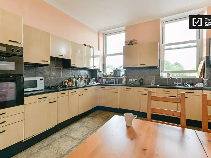 Immagine 11 di Camera condivisa in affitto  in Cross St, Islington, London N1 2BG, UK a Islington