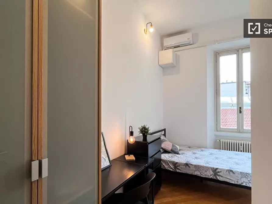 Immagine 4 di Camera condivisa in affitto  in P.za Argentina a Milano