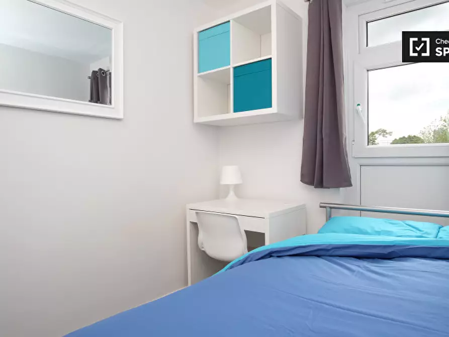 Immagine 3 di Camera condivisa in affitto  in Cambridge Heath Road a Poplar