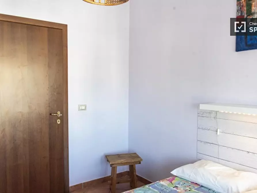 Immagine 3 di Camera condivisa in affitto  in Via Padre Semeria a Roma