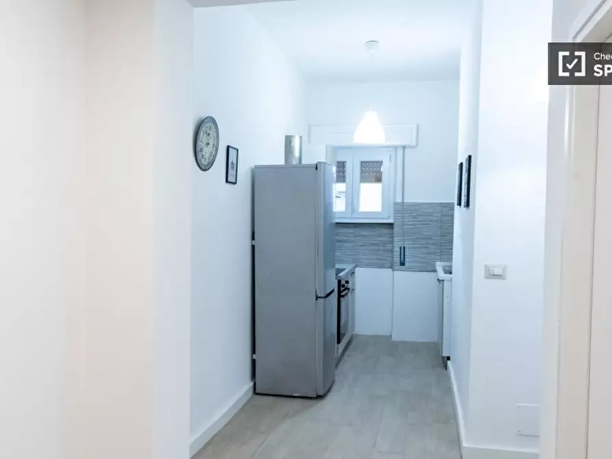 Immagine 11 di Camera condivisa in affitto  in Via Angelo Fava a Roma