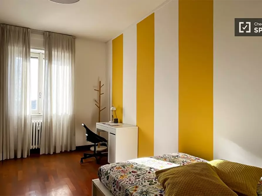 Immagine 1 di Camera condivisa in affitto  in Via Ajaccio a Milano