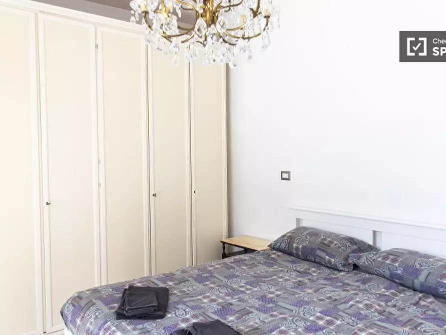 Immagine 1 di Camera condivisa in affitto  in Piazza Alfonso Neuschuler a Roma