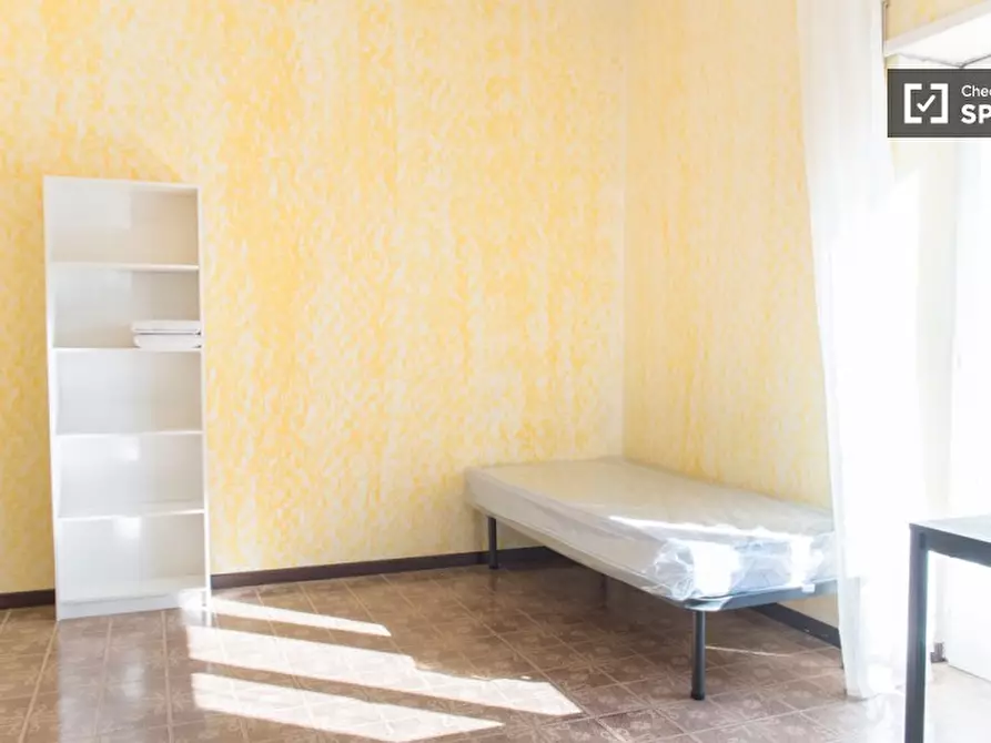 Immagine 2 di Camera condivisa in affitto  in Via Fratelli Poggini a Roma