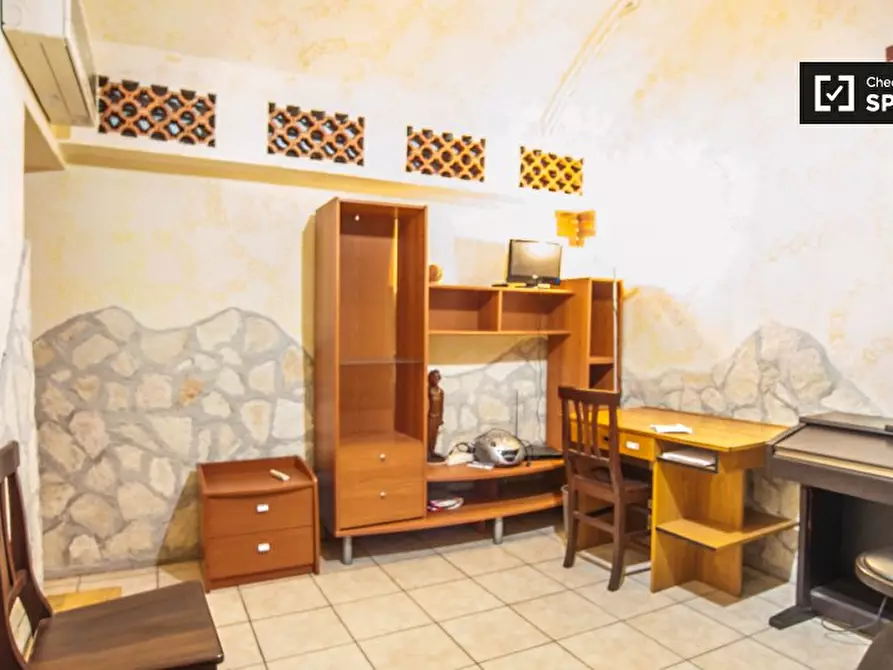 Immagine 6 di Appartamento in affitto  in Piazza dei Re di Roma a Roma