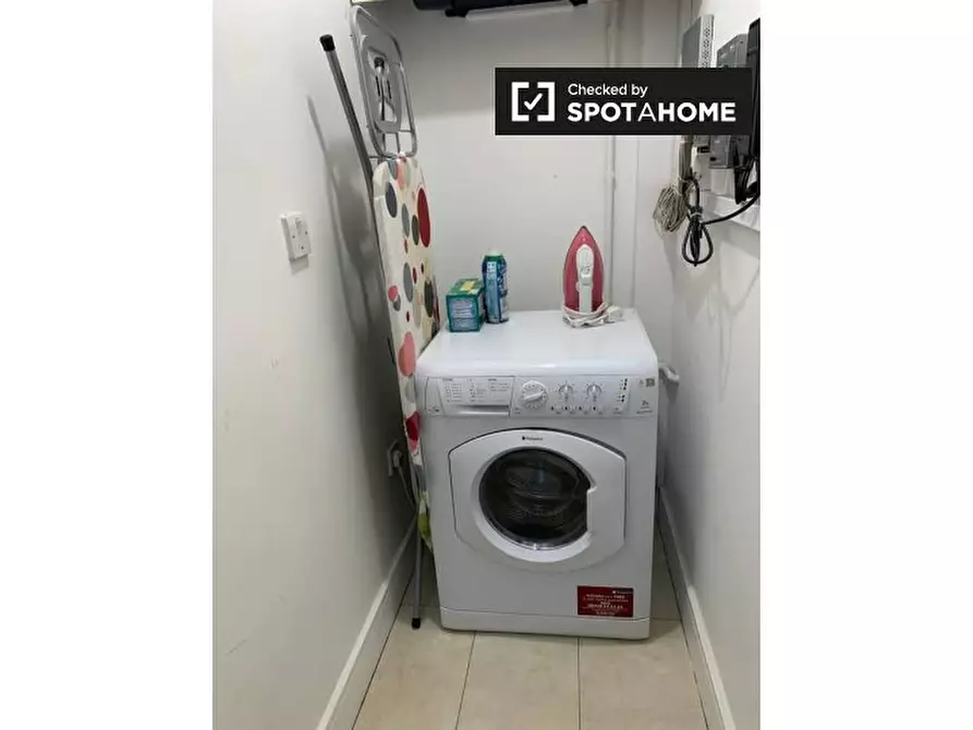 Immagine 15 di Appartamento in affitto  in Flat a Wandsworth