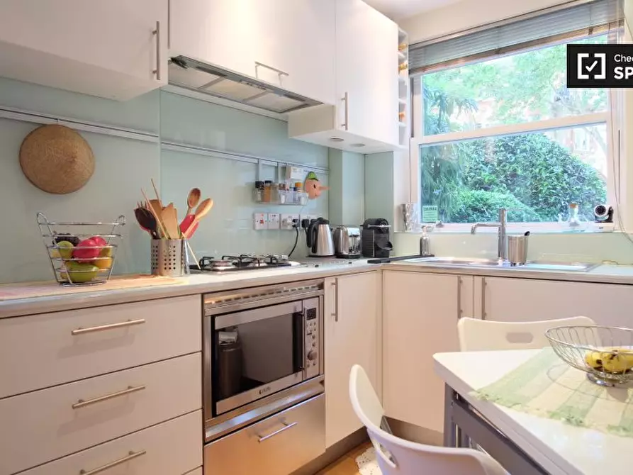 Immagine 7 di Appartamento in affitto  in Rosslyn Hill, Hampstead a Camden Town